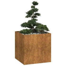 Planter Normal metal colour, will rust over time Weathering steel